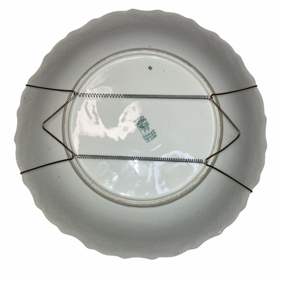 BAVARIA Schumann Floral Round Dinner Plate with Plate Hanger GERMANY US ZONE 10" - Picture 9 of 12